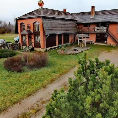 Hotel Viesu Nams Pupoli Dundaga Exteriér fotografie
