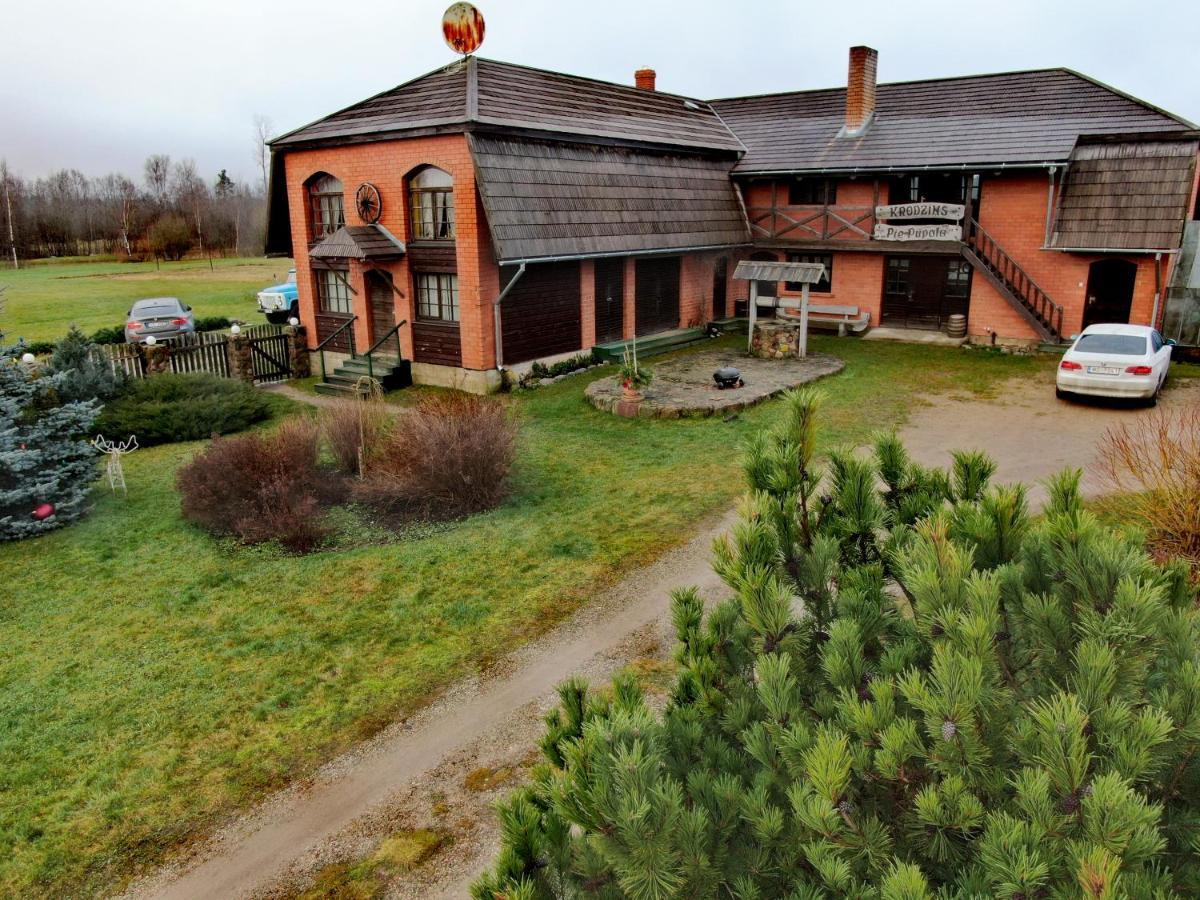 Hotel Viesu Nams Pupoli Dundaga Exteriér fotografie