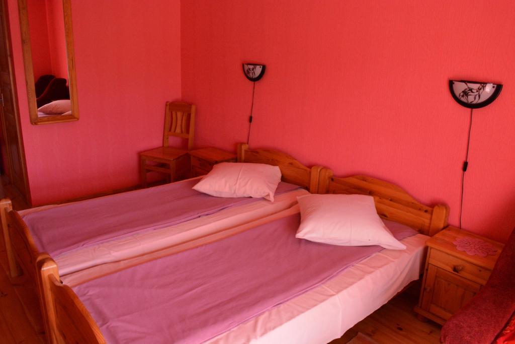 Hotel Viesu Nams Pupoli Dundaga Exteriér fotografie